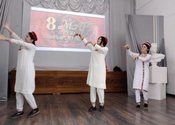 ТАҶЛИЛИ РӮЗИ МОДАР ДАР ФАКУЛТЕТИ САНЪАТИ ТАСВИРӢ