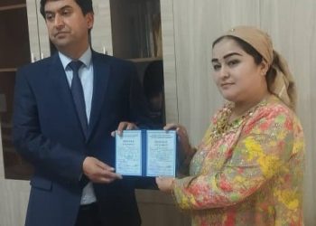 ОМӮЗГОРОНИ ДОНИШКАДА АЗ ТАКМИЛИ ИХТИСОС ГУЗАШТАНД