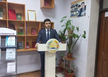 Таҷлили ҷашни рӯзи Модарон