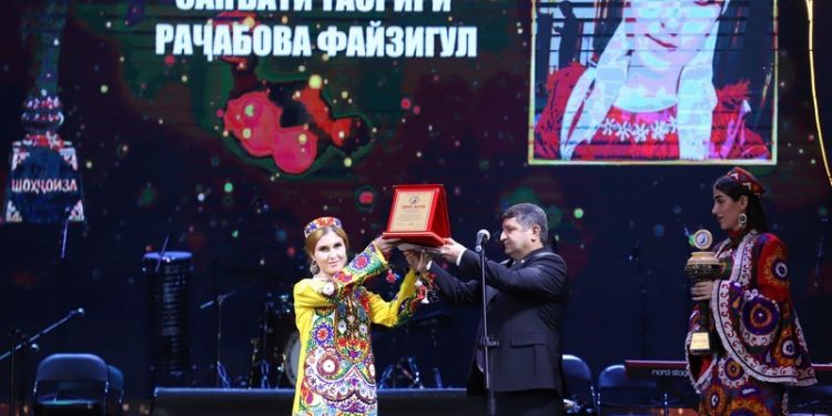 ҒОЛИБИЯТИ ДОНИШҶӮЁНИ ДОНИШКАДАИ ДАВЛАТИИ САНЪАТИ ТАСВИРӢ ВА ДИЗАЙНИ ТОҶИКИСТОН ДАР ОЗМУНИ ҶУМҲУРИЯВИИ «ТОҶИКИСТОН – ВАТАНИ АЗИЗИ МАН»