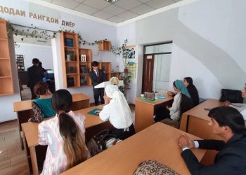 Чорабинӣ бахшида ба “Рӯзи Рӯдакӣ ва Ҷалолиддинӣ Балхӣ”