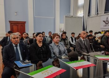 ПАРЧАМАТ БОДО ПАРАФШОН, ТОҶИКИСТОНИ АЗИЗ!