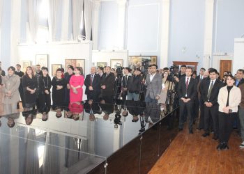 ДАР ДОНИШКАДАИ ДАВЛАТИИ САНЪАТИ ТАСВИРӢ ВА ДИЗАЙНИ ТОҶИКИСТОН БА ИФТИХОРИ РӮЗИ ПРЕЗИДЕНТИ ҶУМҲУРИИ ТОҶИКИСТОН НАМОИШИ ТАНТАНАВИИ АСАРҲОИ РАССОМИ ҶАВОН НАВРӮЗ САИДОВ БАРГУЗОР ГАРДИД