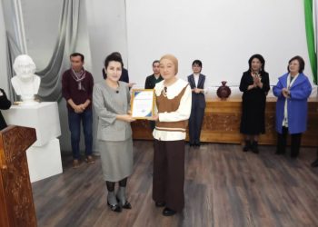 НАМОИШИ АСАРҲОИ РАССОМ-ГРАФИКИ ҶАВОН ИФТИТОҲ ГАРДИД