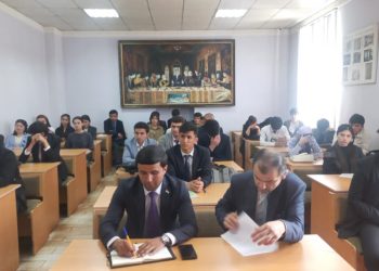 БАРГУЗОРИИ ҲАМОИШИ МАЪРИФАТӢ ТАҲТИ УНВОНИ «ИСТИҚЛОЛИЯТ – РОҲ БА СӮИ ЗИНДАГИИ ПУРСАОДАТ» ДАР КИТОБХОНАИ ДОНИШКАДА