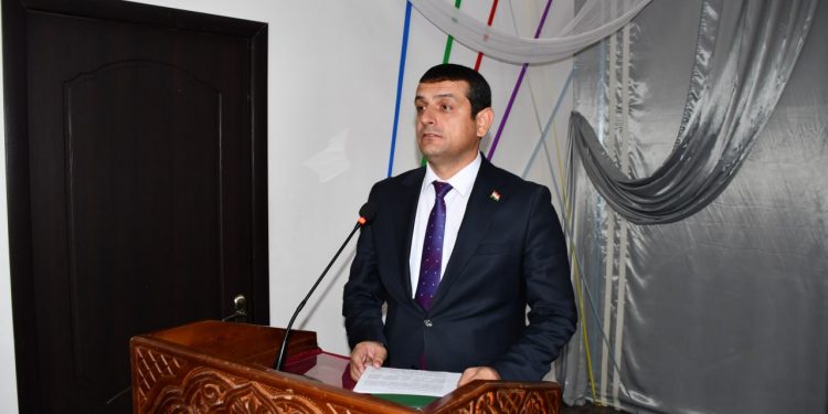 ТАҶЛИЛИ РӮЗИ ПРЕЗИДЕНТ ДАР ДОНИШКАДАИ ДАВЛАТИИ САНЪАТИ ТАСВИРӢ ВА ДИЗАЙНИ ТОҶИКИСТОН