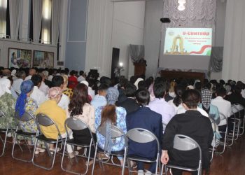 ТАНТАНАИ ҶАШНИ ИСТИҚЛОЛ ДАР ДОНИШКАДАИ ДАВЛАТИИ САНЪАТИ ТАСВИРӢ ВА ДИЗАЙНИ ТОҶИКИСТОН