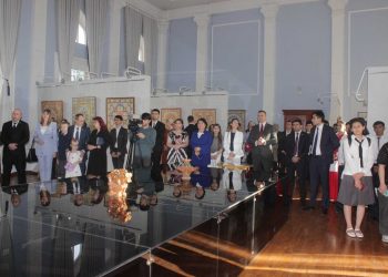 ДДСТДТ: НАМОИШИ АСАРҲОИ НАҚҚОШӢ “ЭҲЁ. УСТОД ВА ШОГИРД”