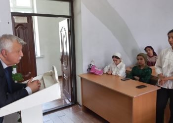 Хонандаи беҳтарини асарҳои Пешвои миллат